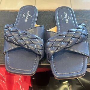 Dark navy small sizes size 5/6